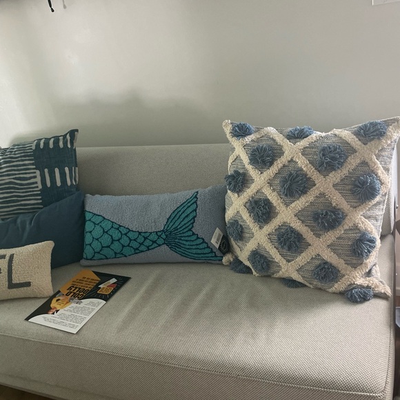 Hibbits Cotton Geometric Throw pillow cover 22” square BOHO tufts - Picture 1 of 6